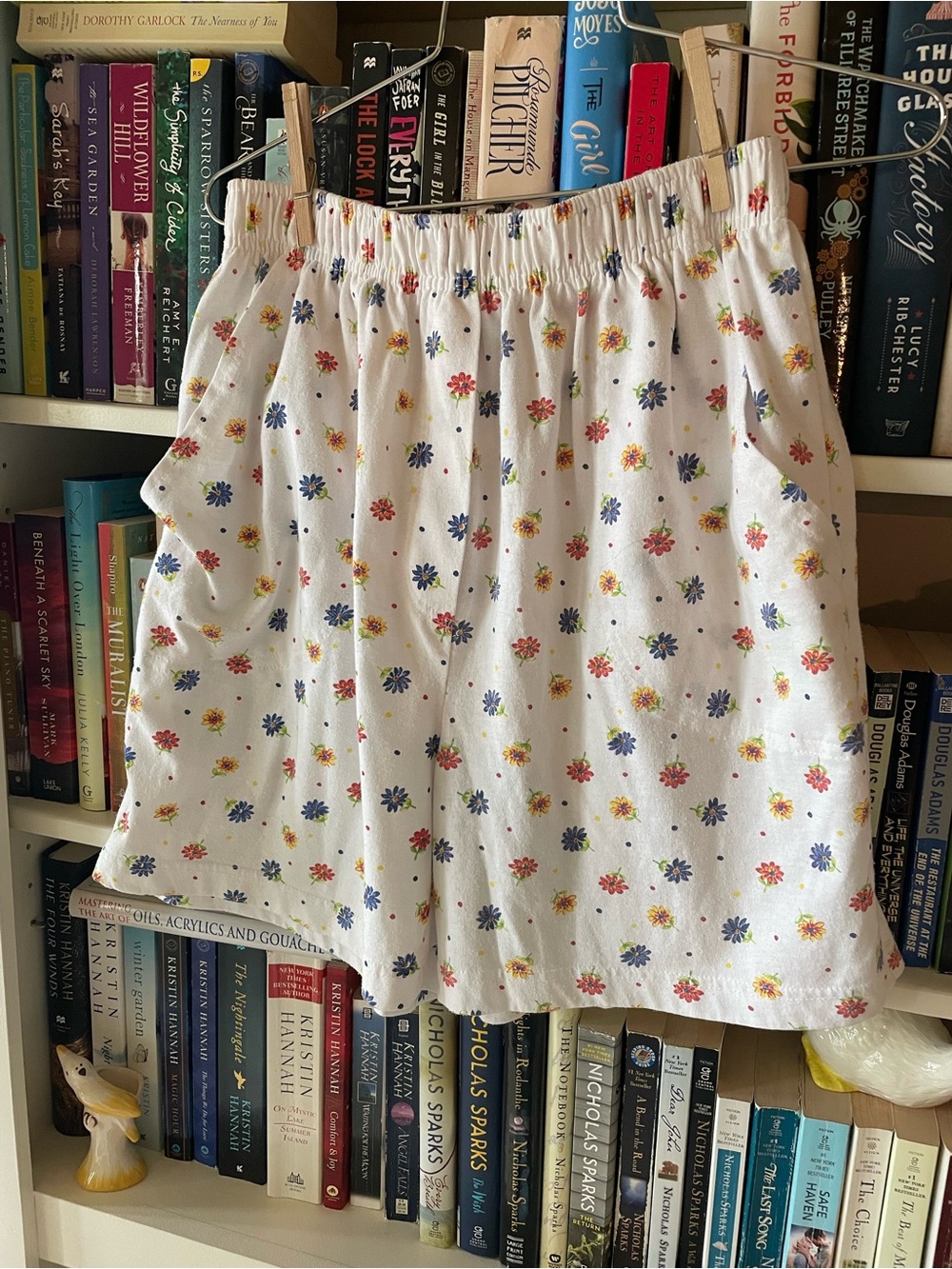Vintage cotton blend white high rise flower shorts